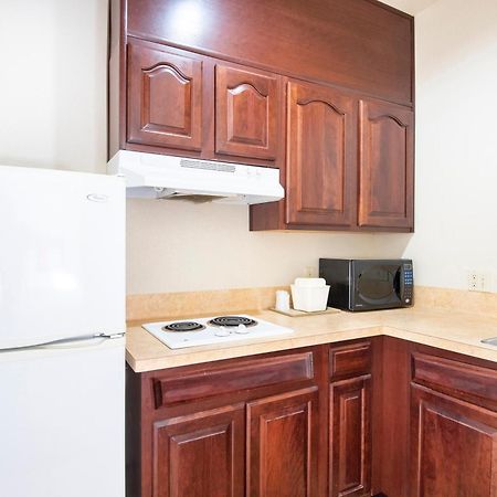 Oyo Townhouse Clute Lake Jackson Exterior foto