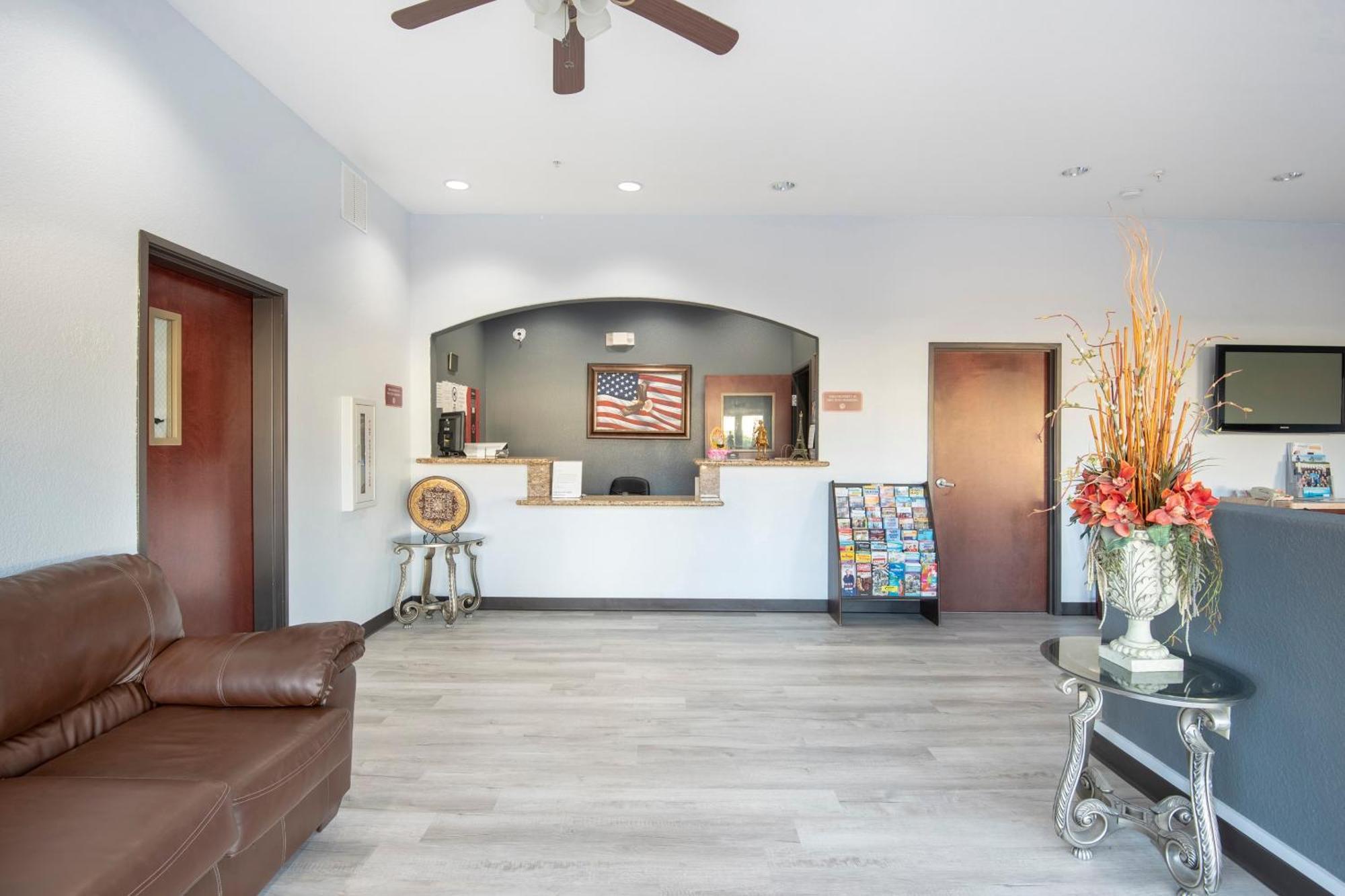 Oyo Townhouse Clute Lake Jackson Exterior foto